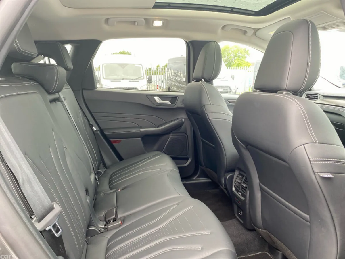 Ford Kuga MPV, Petrol Plug-in Hybrid, 2022, Grey