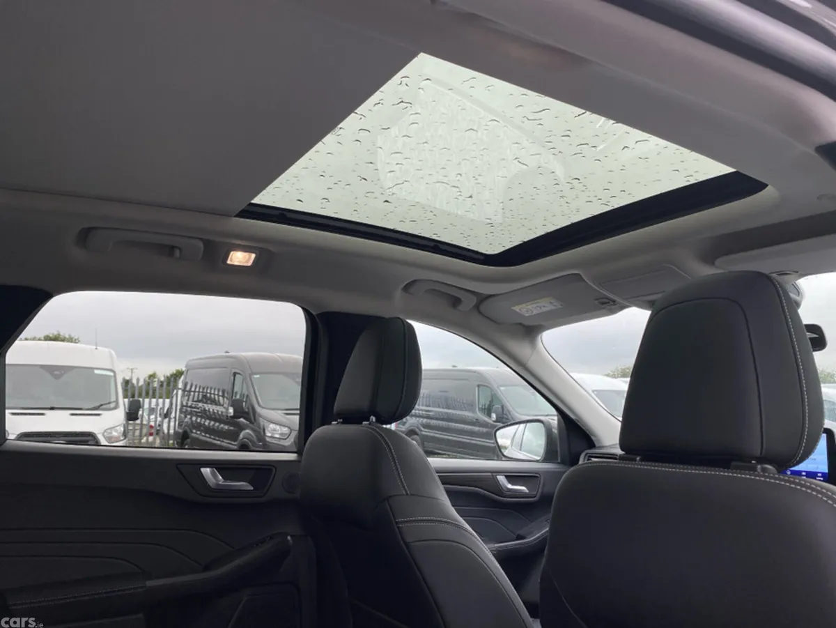 Ford Kuga MPV, Petrol Plug-in Hybrid, 2022, Grey