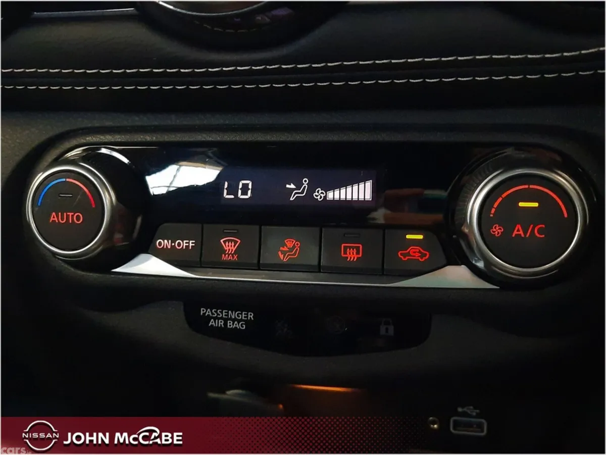 Nissan Juke MPV, Petrol, 2024, Grey