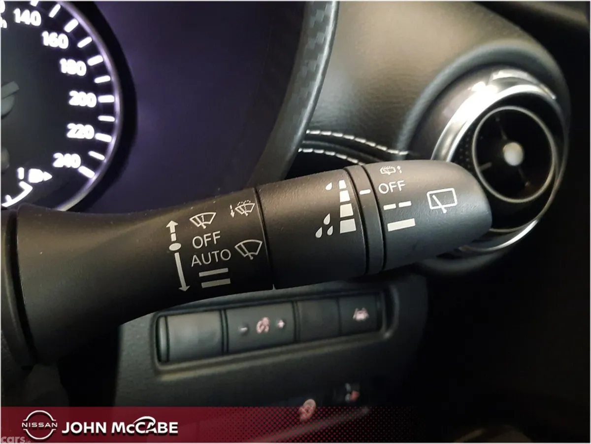 Nissan Juke MPV, Petrol, 2024, Grey