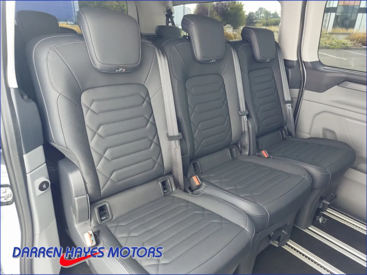 Ford Tourneo MPV, Diesel, 2026, Silver