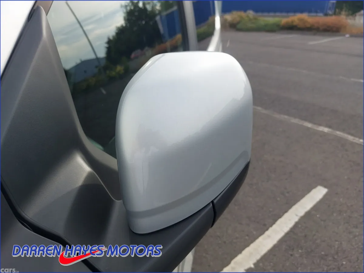 Ford Tourneo MPV, Diesel, 2026, Silver