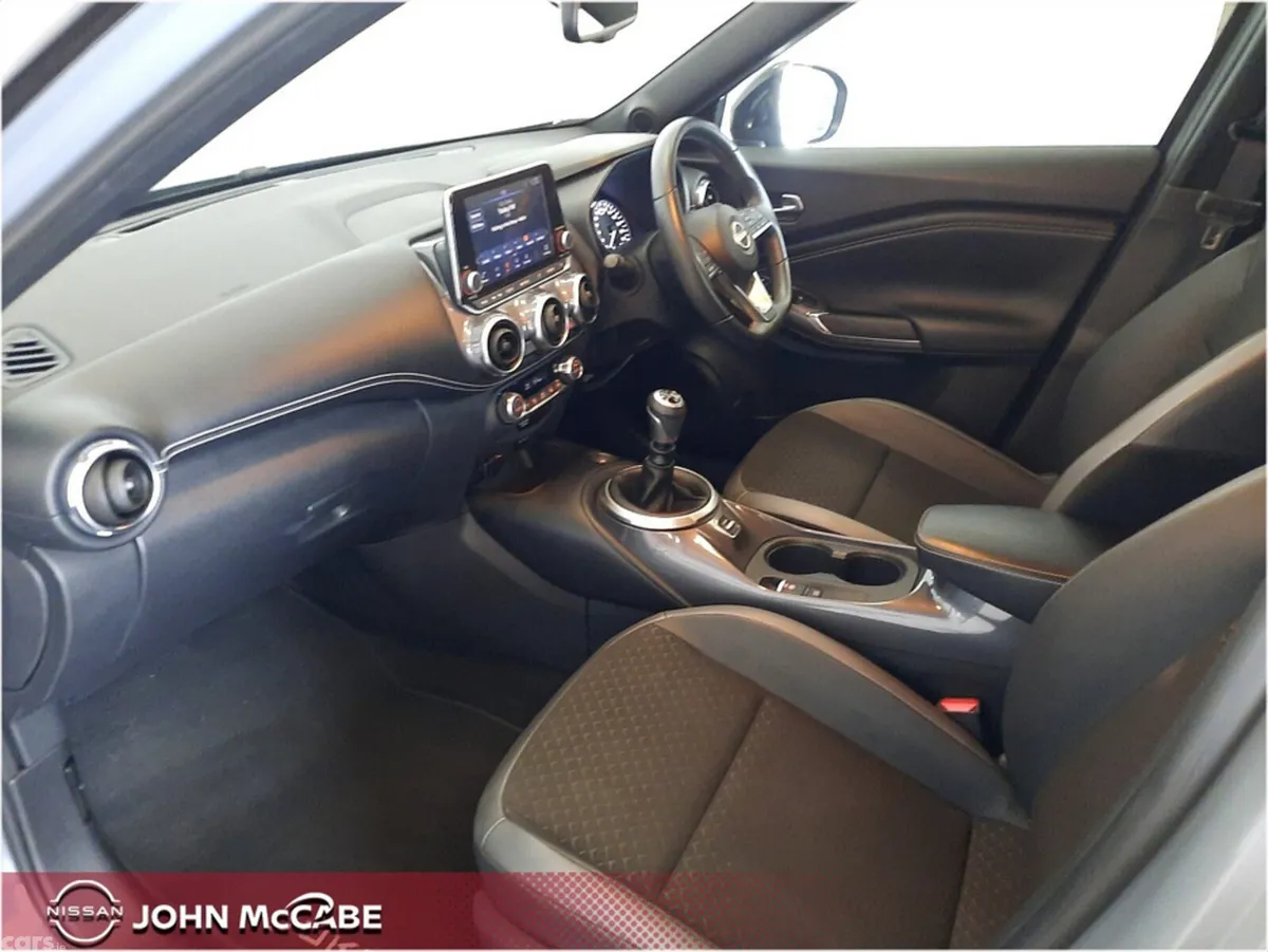 Nissan Juke MPV, Petrol, 2024, Grey
