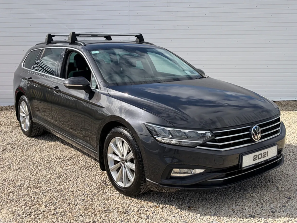 Volkswagen Passat Estate, Diesel, 2021, Grey
