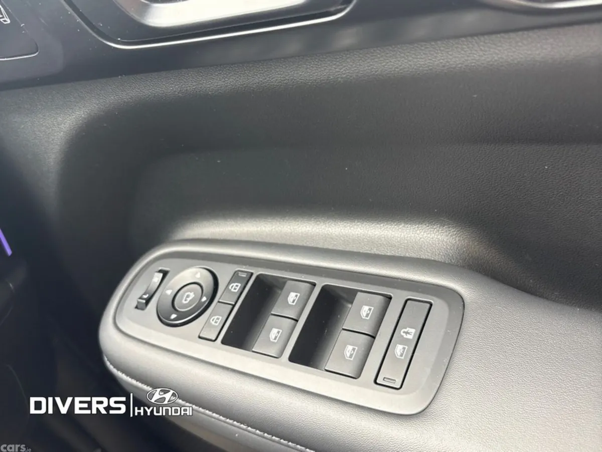 Hyundai Santa Fe Estate, Petrol Plug-in Hybrid, 2025, Orange