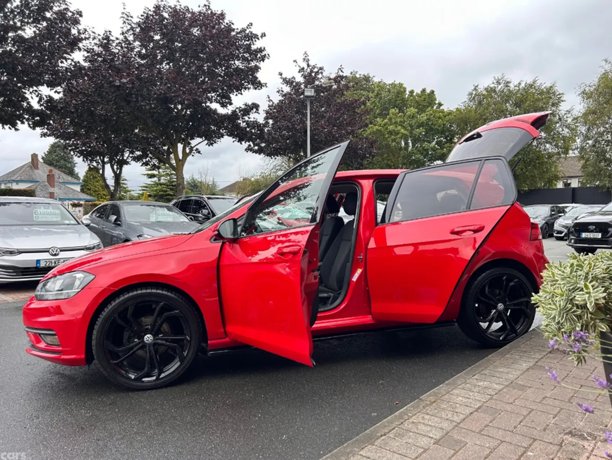 Volkswagen Golf Hatchback, Petrol, 2019, Red