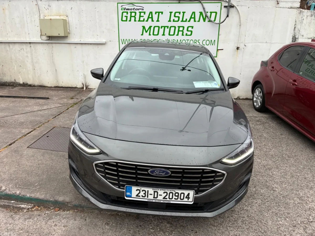 Ford Focus Hatchback, Petrol, 2023, Grey