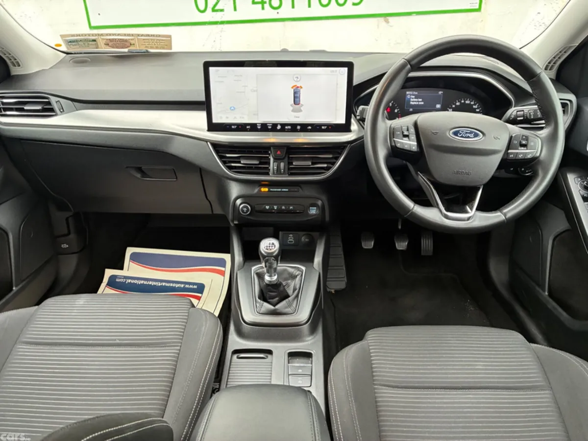 Ford Focus Hatchback, Petrol, 2023, Grey