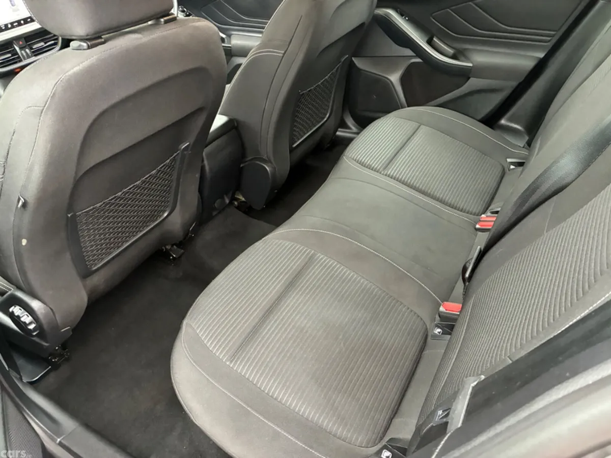 Ford Focus Hatchback, Petrol, 2023, Grey