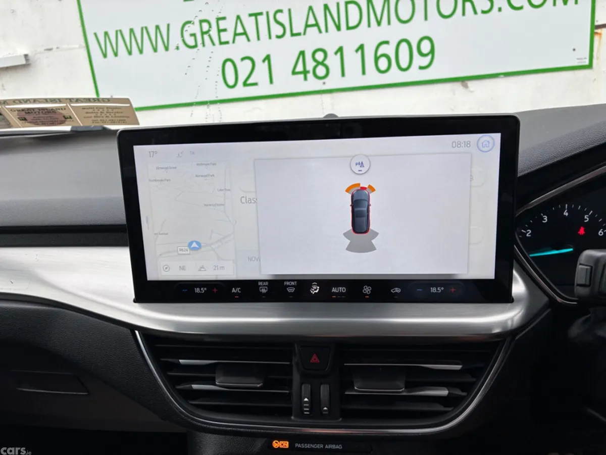 Ford Focus Hatchback, Petrol, 2023, Grey