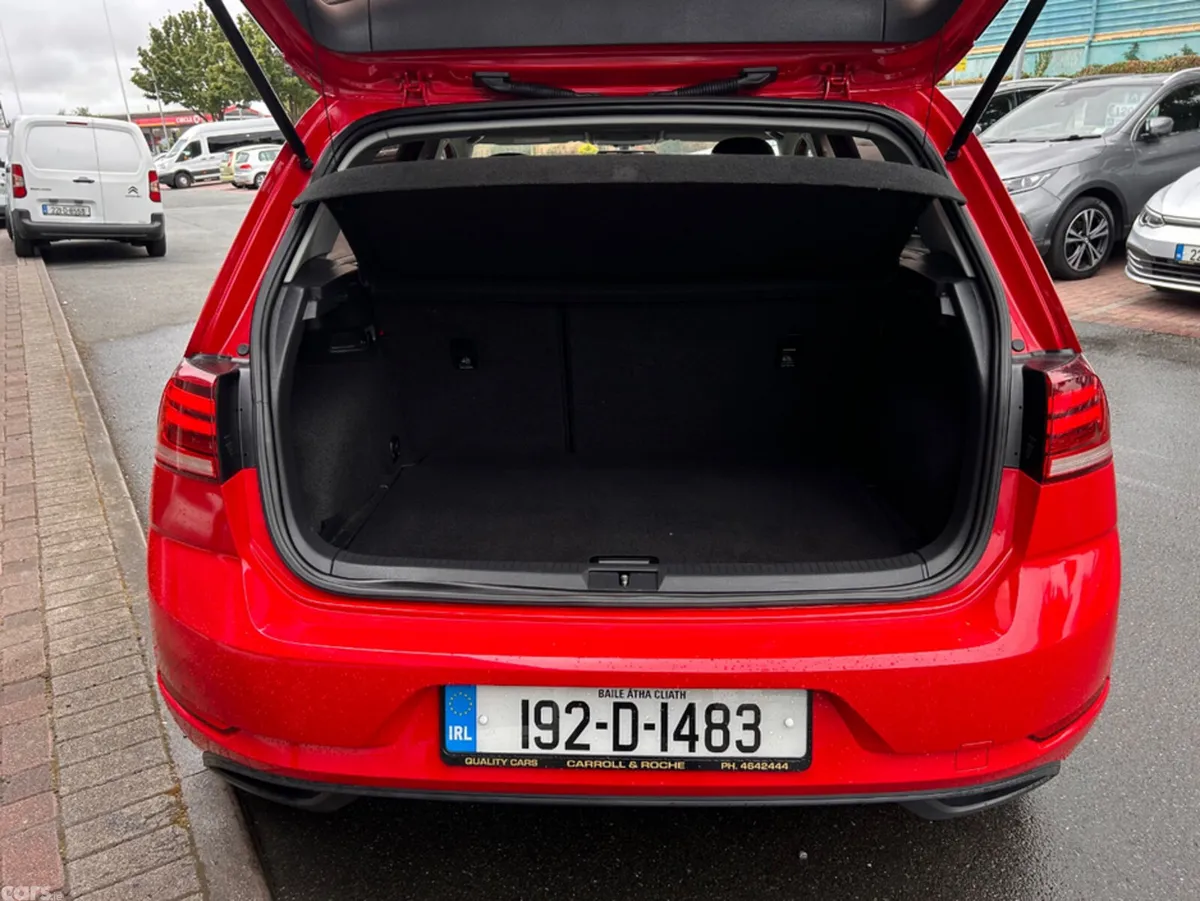 Volkswagen Golf Hatchback, Petrol, 2019, Red