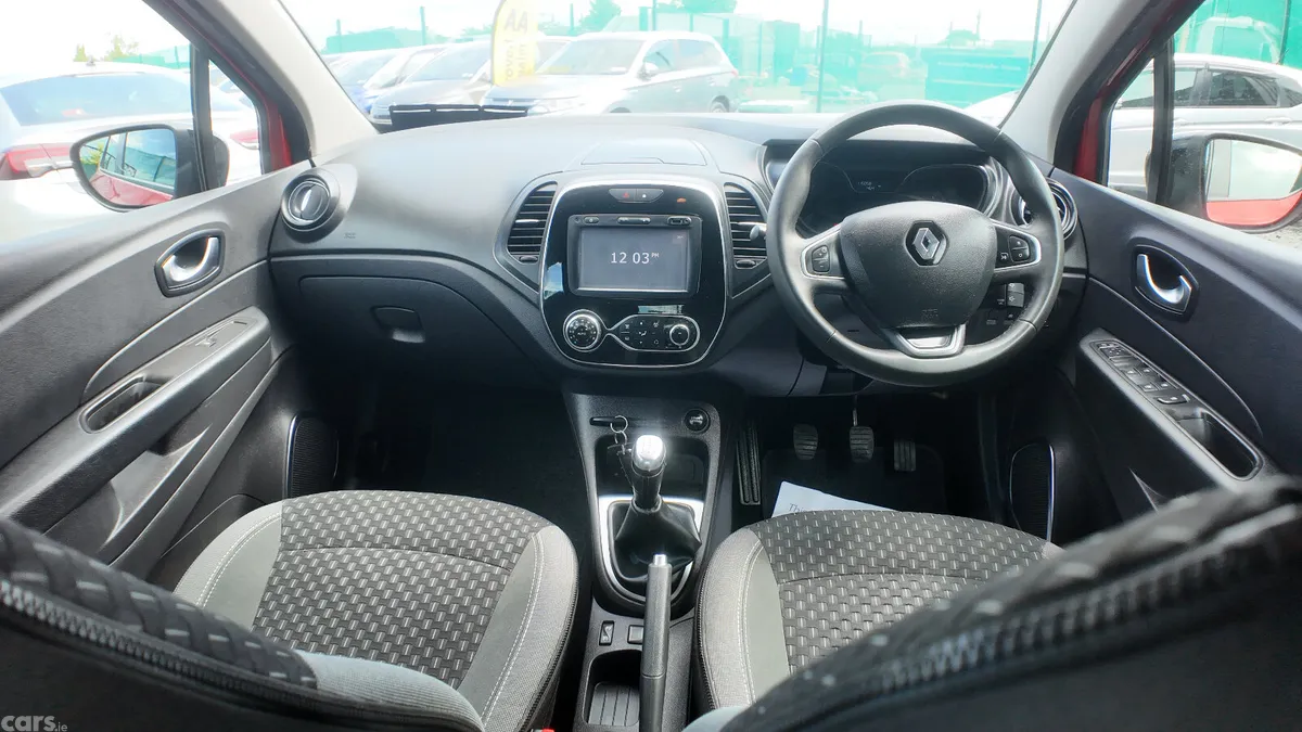 Renault Captur Hatchback, Diesel, 2018, Red