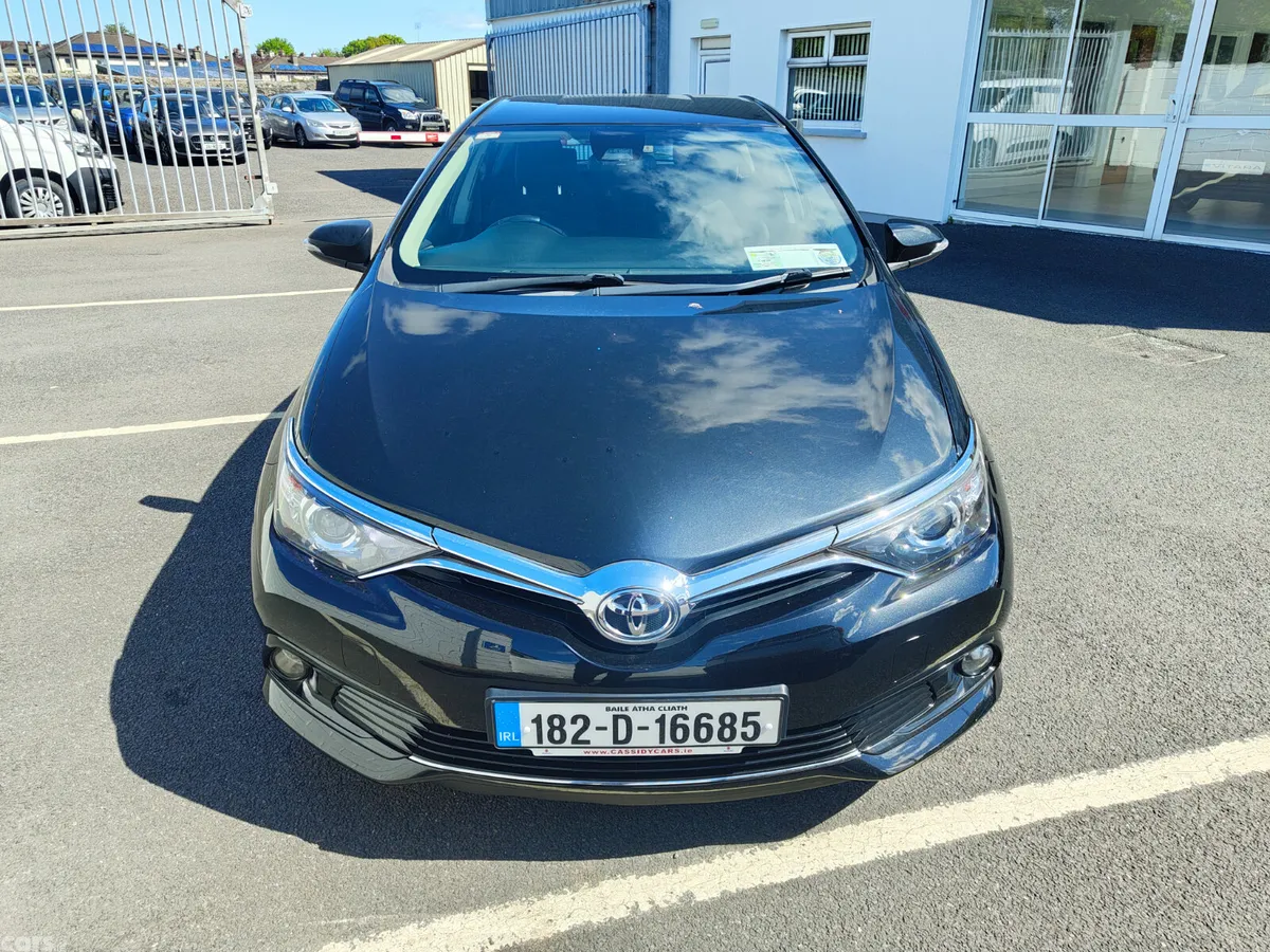 Toyota Auris Hatchback, Diesel, 2018, Black