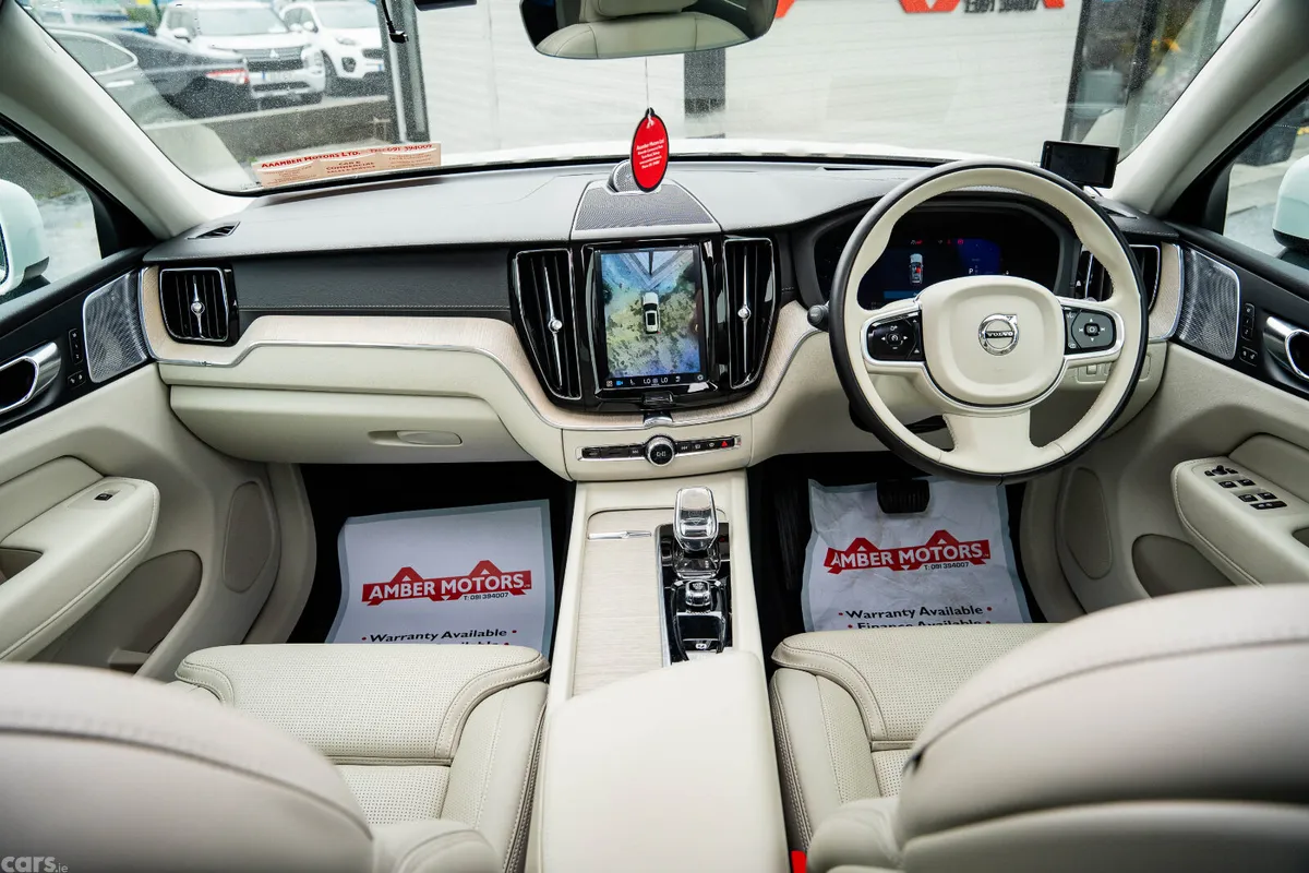 Volvo XC60 SUV, Petrol Plug-in Hybrid, 2022, White