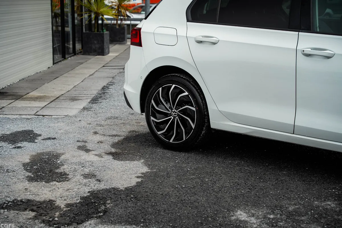 Volkswagen Golf Hatchback, Diesel, 2022, White