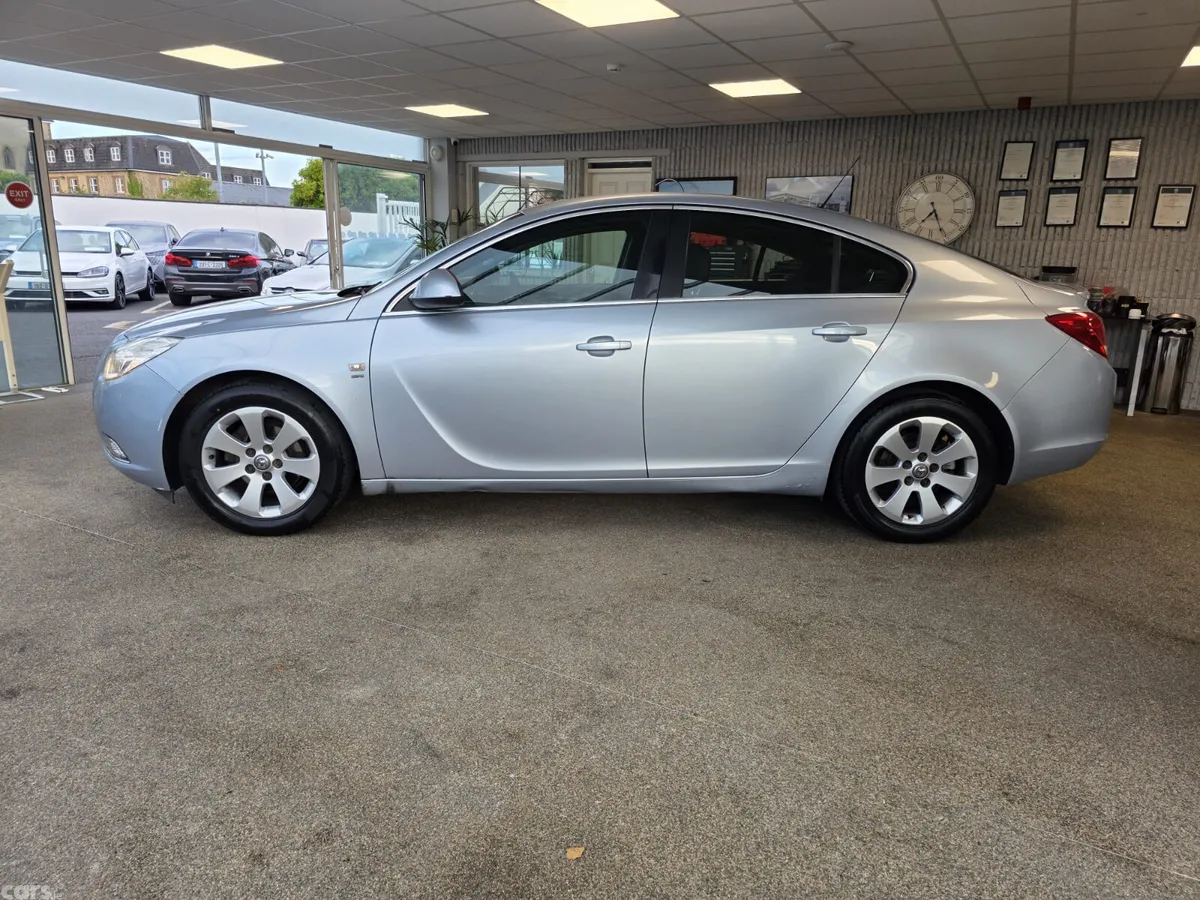 Vauxhall Insignia Hatchback, Diesel, 2013, Silver