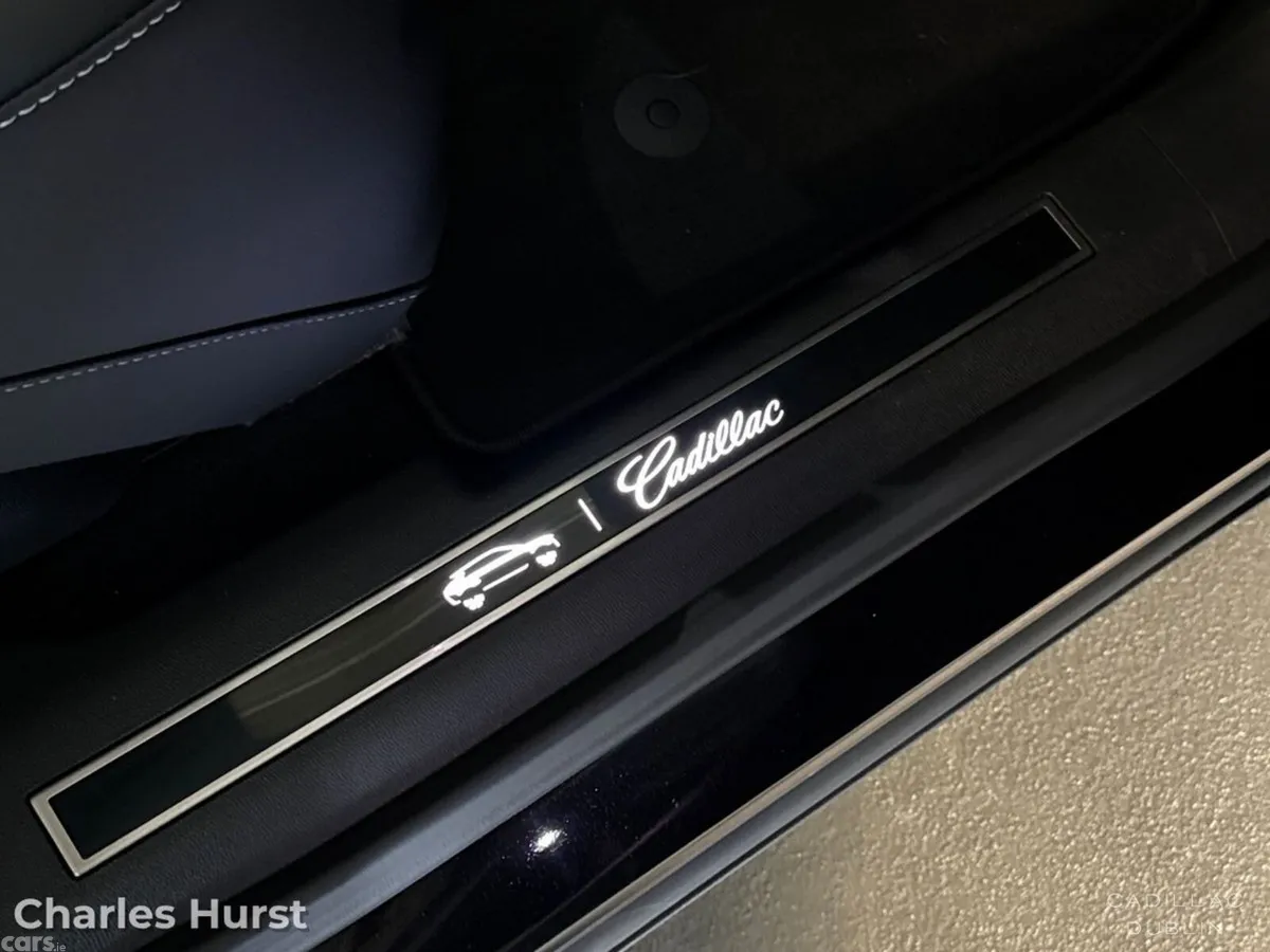 Cadillac Lyriq Hatchback, Electric, 2026, Black
