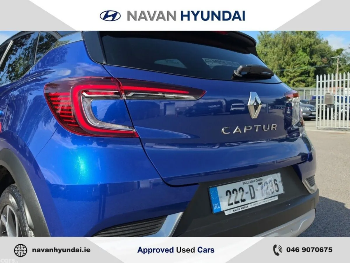 Renault Captur Hatchback, Petrol, 2022, Blue