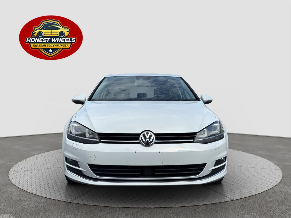 Volkswagen Golf Hatchback, Petrol, 2016, White