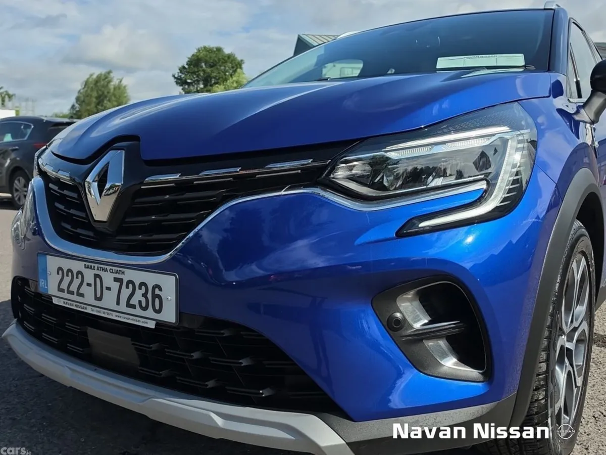 Renault Captur Hatchback, Petrol, 2022, Blue
