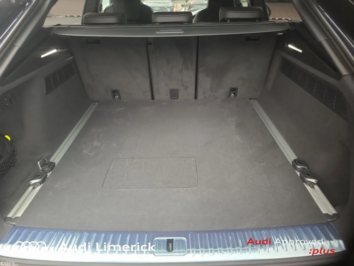 Audi Q8 SUV, Petrol Plug-in Hybrid, 2026, Blue