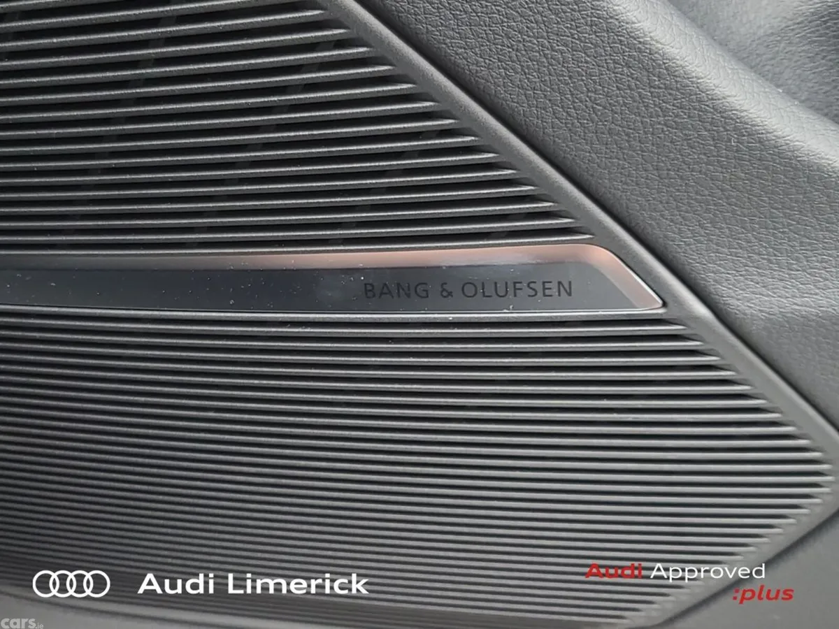 Audi Q8 SUV, Petrol Plug-in Hybrid, 2026, Blue