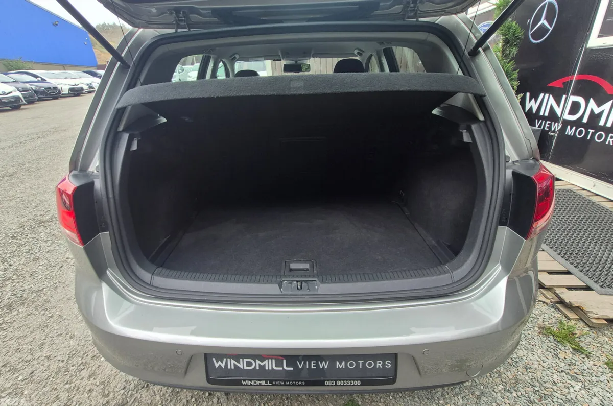 Volkswagen Golf Hatchback, Petrol, 2013, Silver