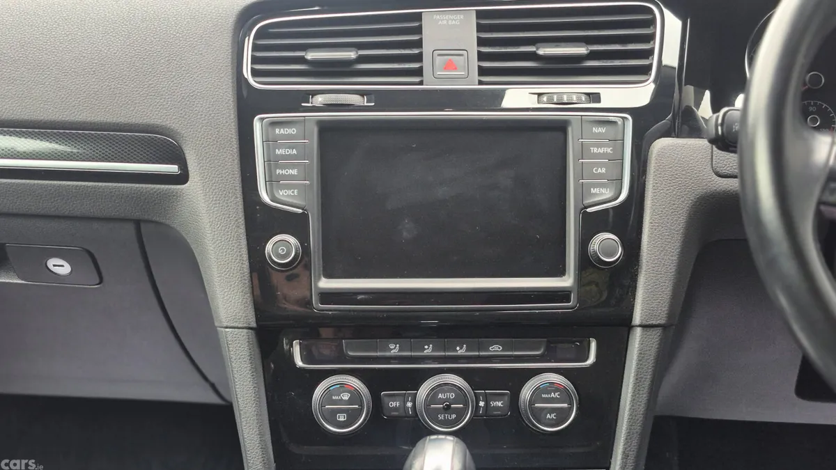 Volkswagen Golf Hatchback, Petrol, 2013, Silver