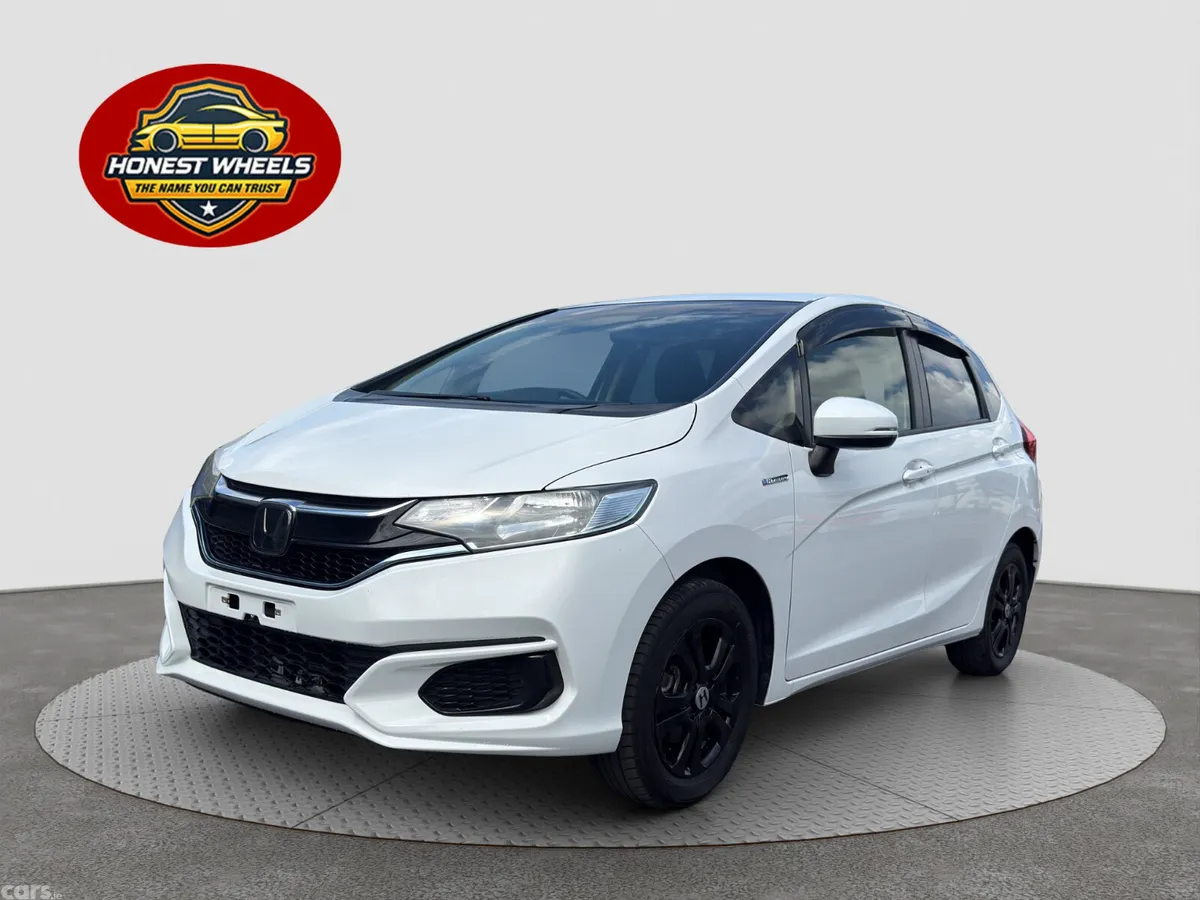 Honda Fit Hatchback, Petrol Hybrid, 2019, White