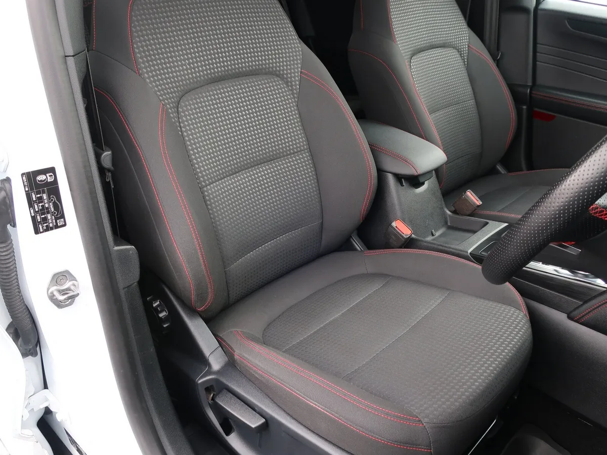 Ford Kuga SUV, Petrol Plug-in Hybrid, 2023, White