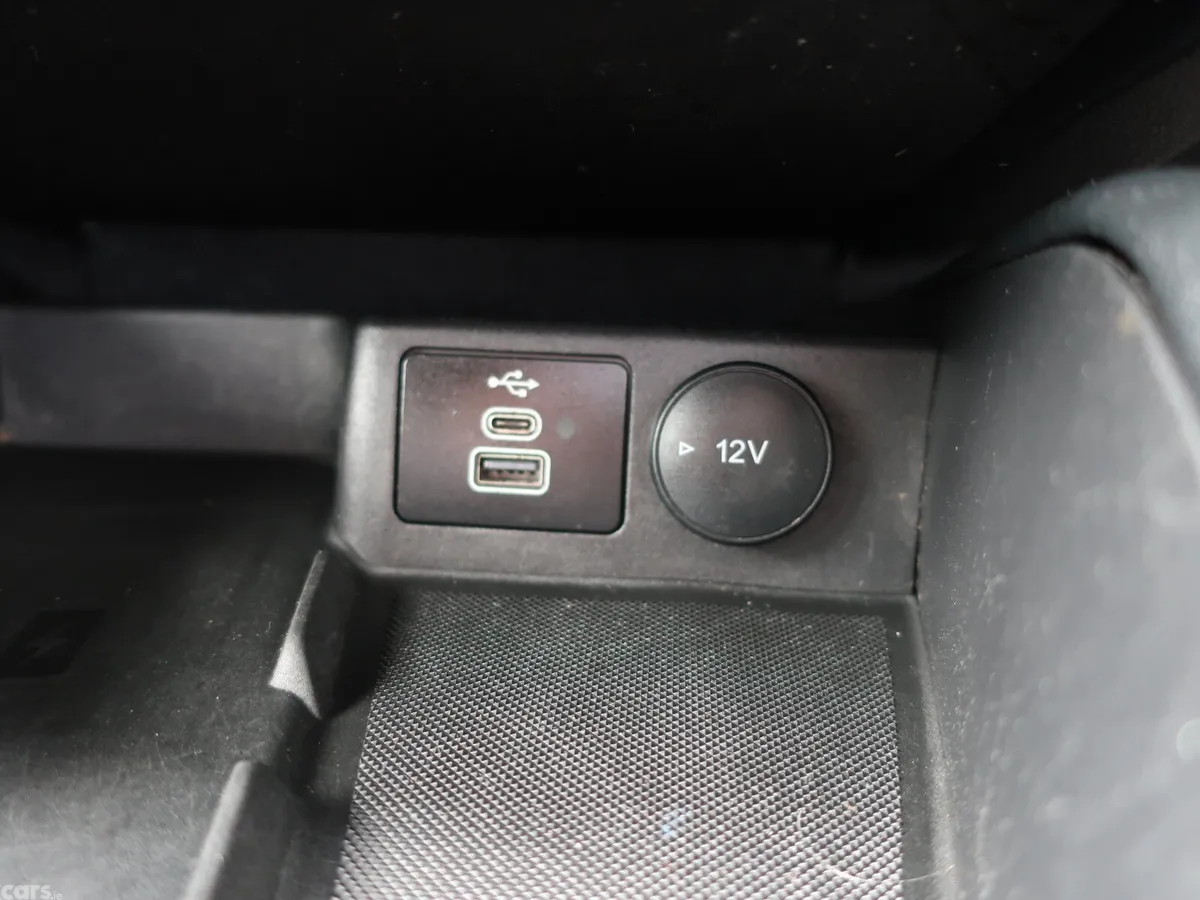 Ford Kuga SUV, Petrol Plug-in Hybrid, 2023, White