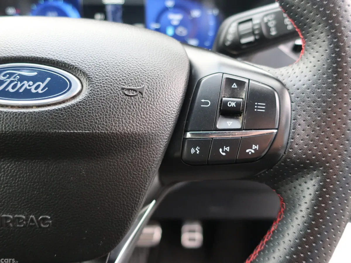 Ford Kuga SUV, Petrol Plug-in Hybrid, 2023, White
