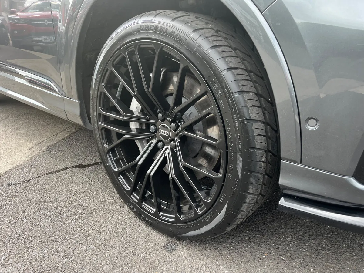 Audi Q7 SUV, Petrol Plug-in Hybrid, 2021, Grey