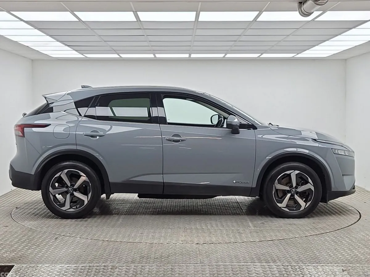 Nissan Qashqai MPV, Petrol Hybrid, 2023, Grey