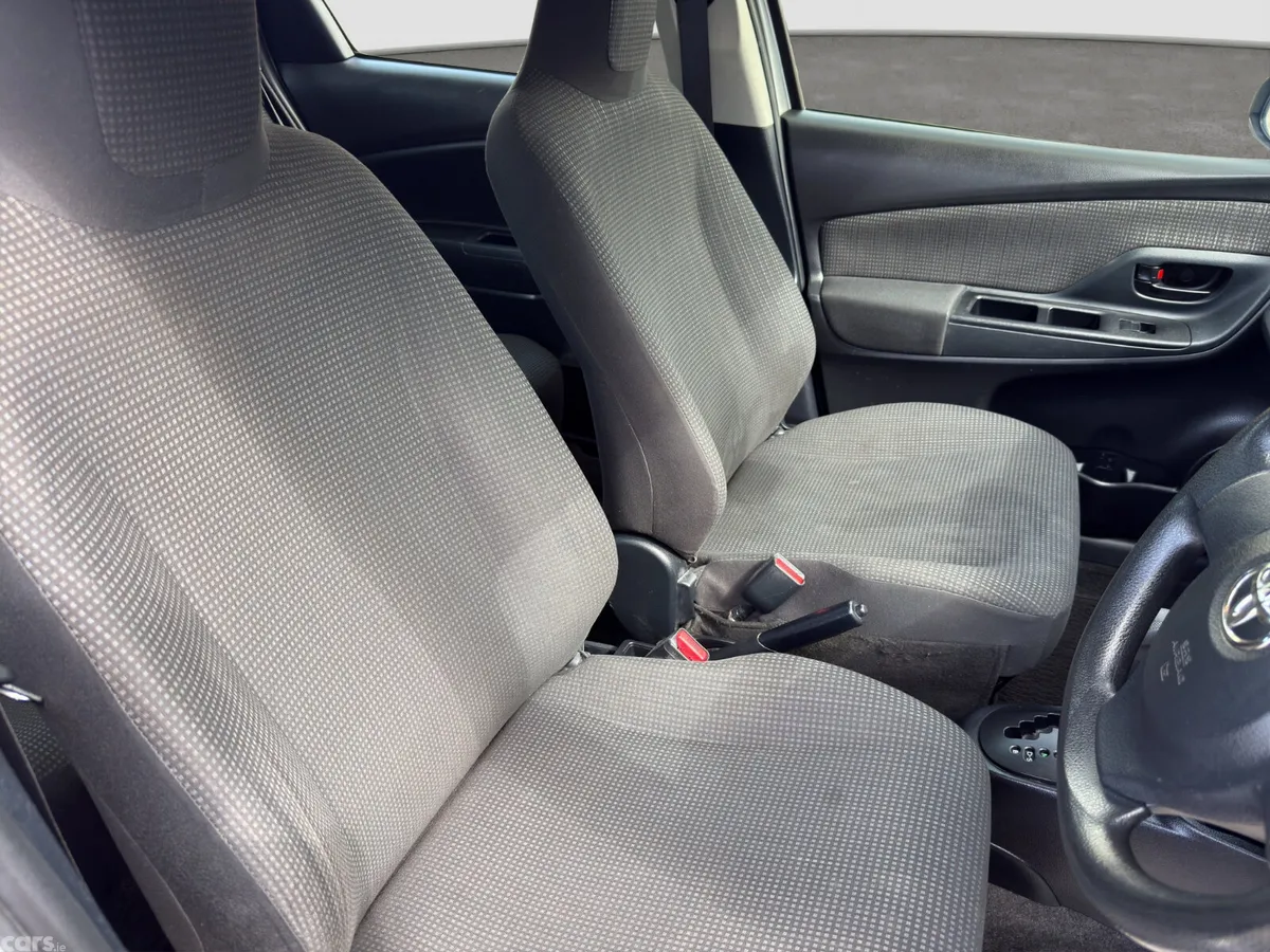 Toyota Vitz Hatchback, Petrol, 2017, Silver