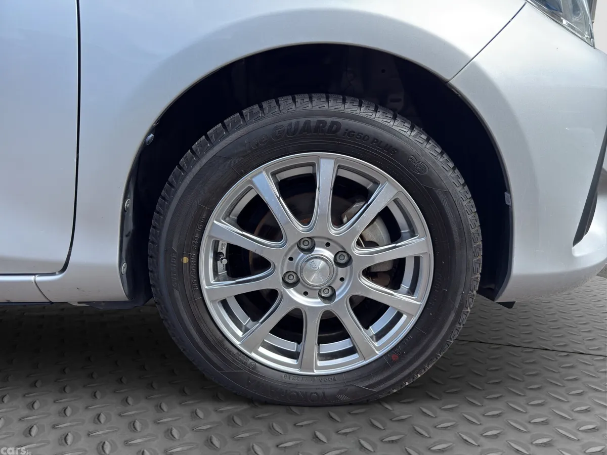 Toyota Vitz Hatchback, Petrol, 2017, Silver
