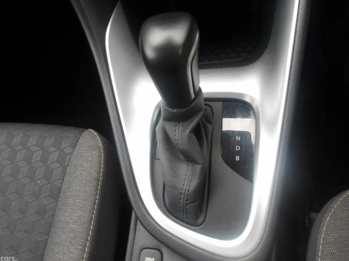 Toyota Yaris Hatchback, Petrol Hybrid, 2023, Black