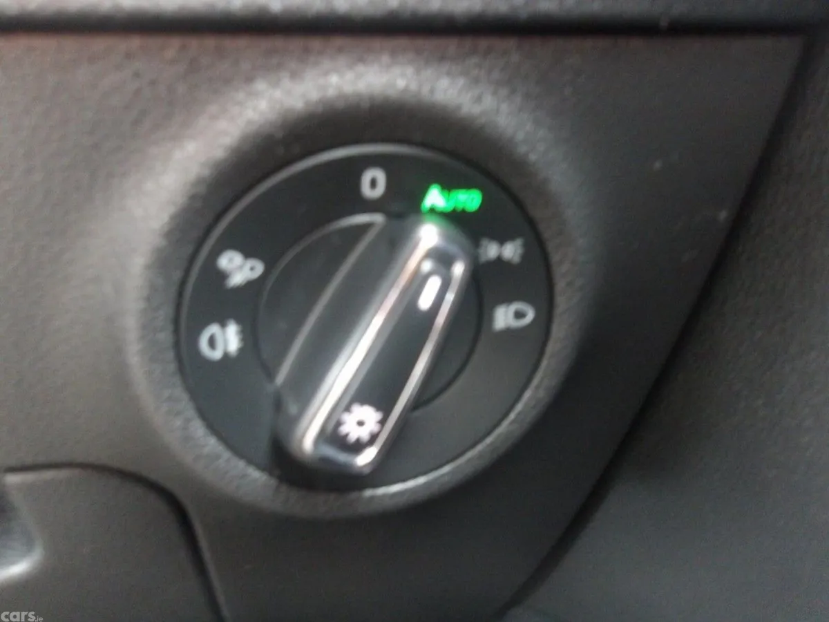 Skoda Karoq SUV, Diesel, 2023, Grey