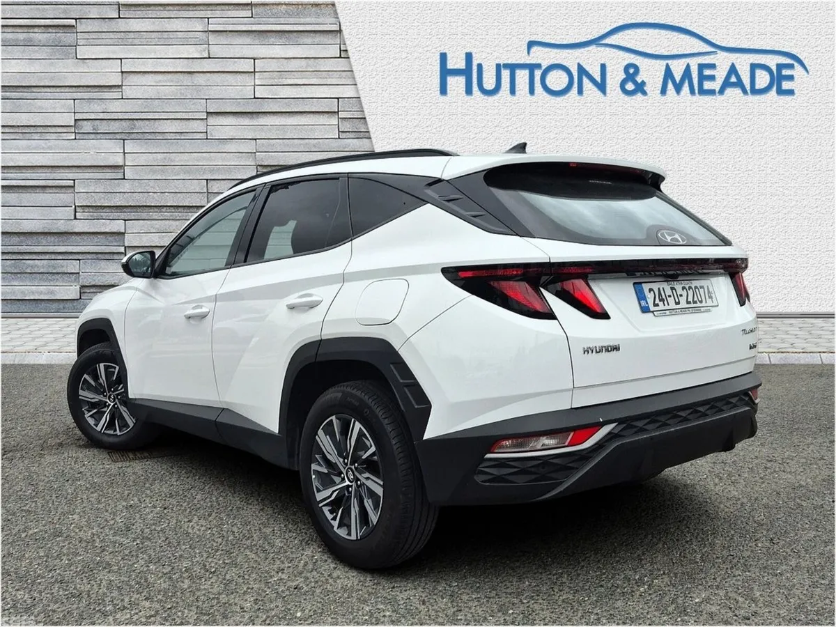 Hyundai Tucson SUV, Petrol Hybrid, 2024, White