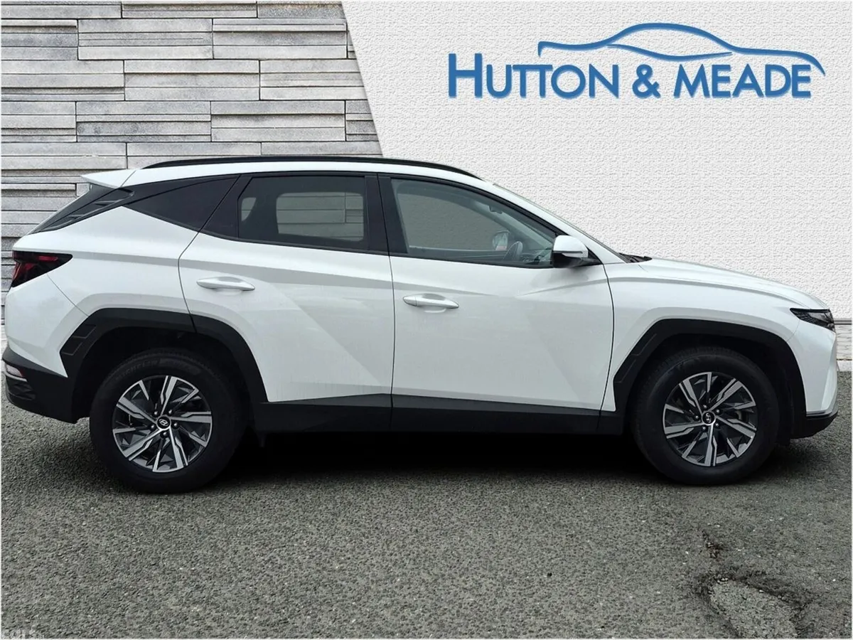 Hyundai Tucson SUV, Petrol Hybrid, 2024, White