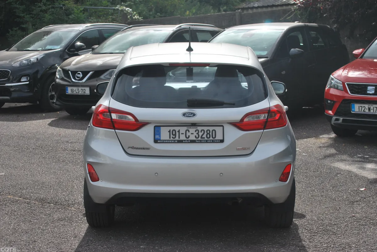 Ford Fiesta Hatchback, Diesel, 2019, Grey