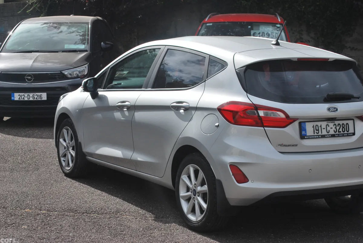 Ford Fiesta Hatchback, Diesel, 2019, Grey
