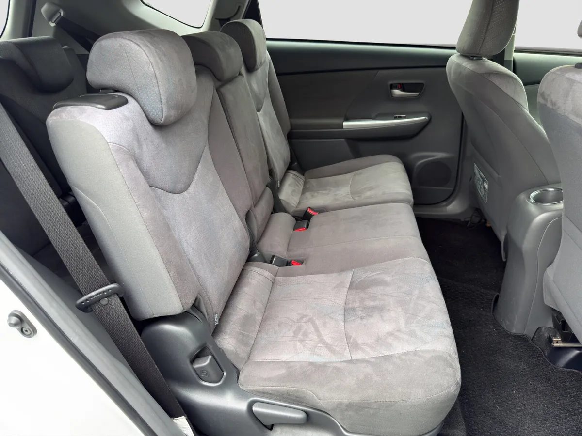 Toyota Prius MPV, Petrol Hybrid, 2013, White