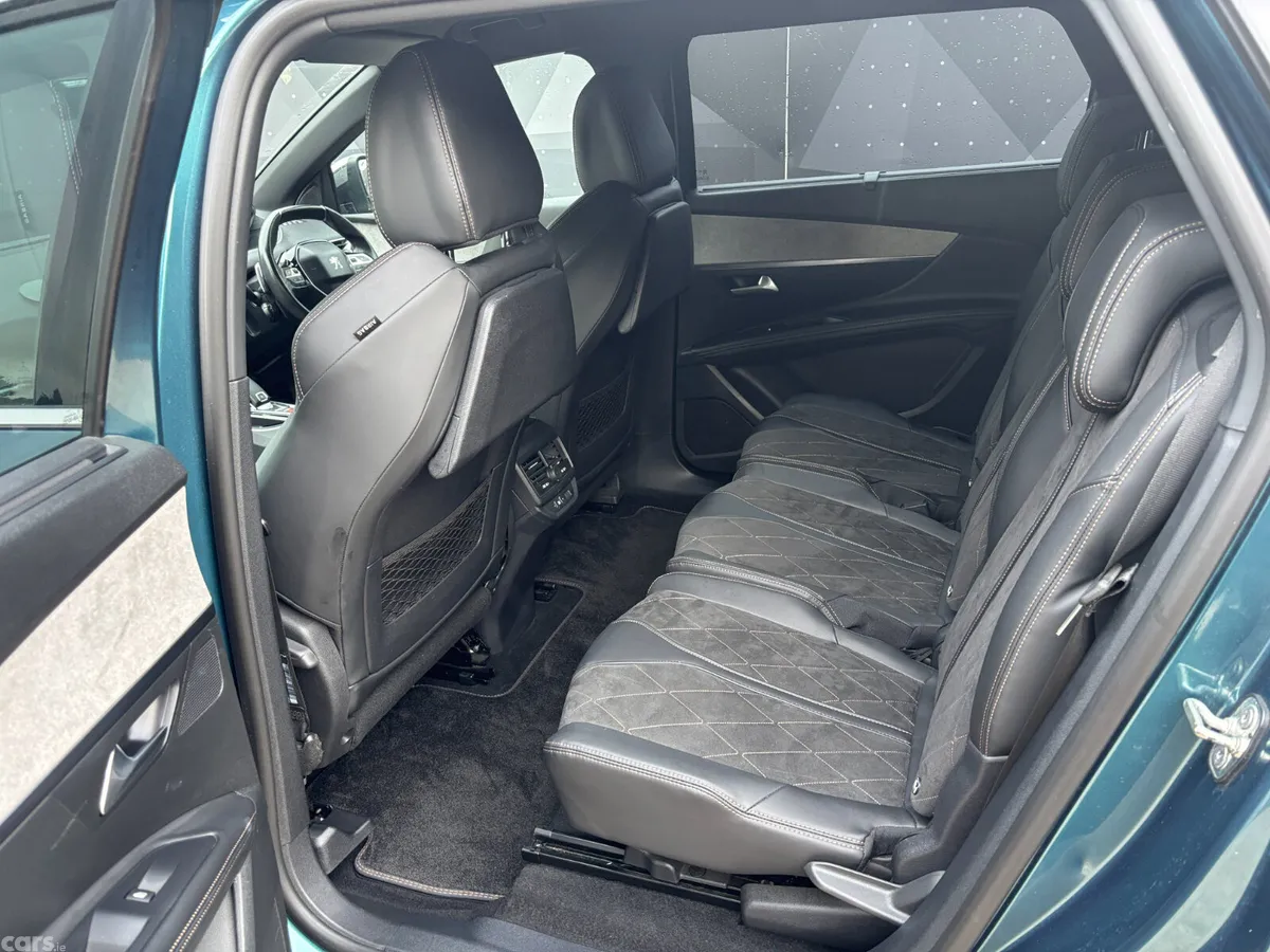 Peugeot 5008 SUV, Diesel, 2018, Green