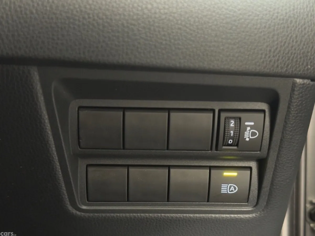 Toyota Yaris Cross SUV, Petrol Hybrid, 2025, Grey