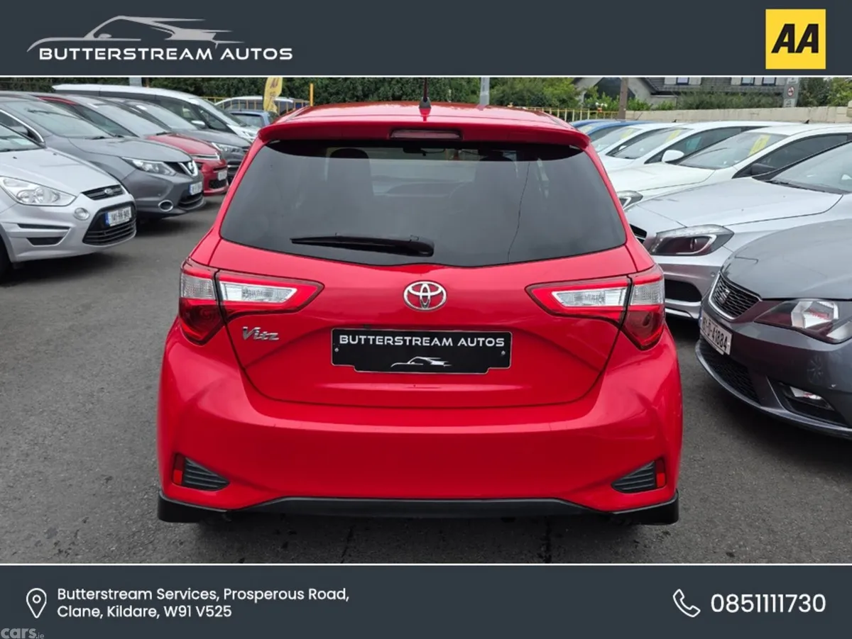 Toyota Yaris Hatchback, Petrol, 2017, Red