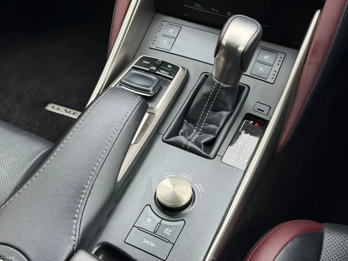 Lexus IS Saloon, Petrol Hybrid, 2018, Silver