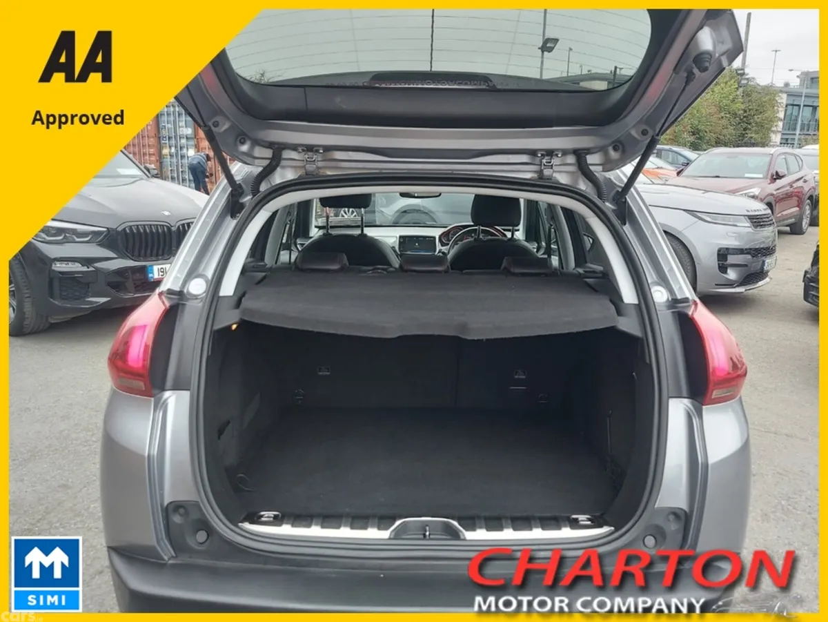 Peugeot 2008 Hatchback, Petrol, 2017, Grey