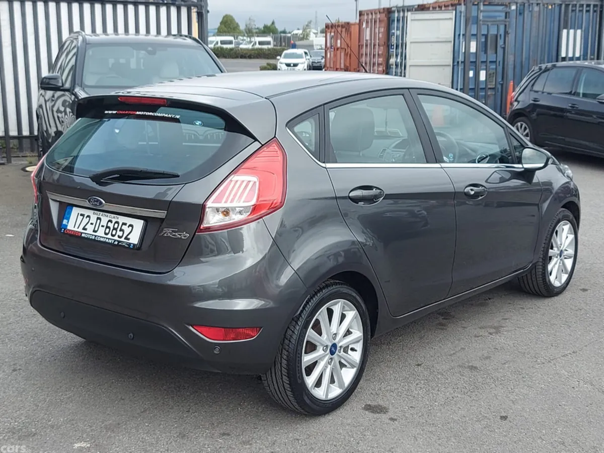 Ford Fiesta Hatchback, Petrol, 2017, Grey