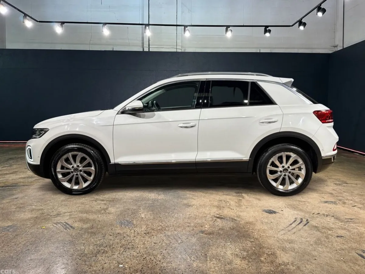 Volkswagen T-Roc SUV, Petrol, 2023, White